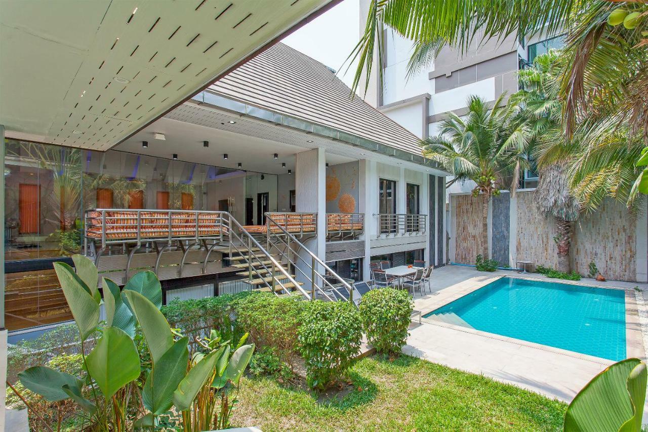 Royale Grand Villa Pattaya Exteriör bild