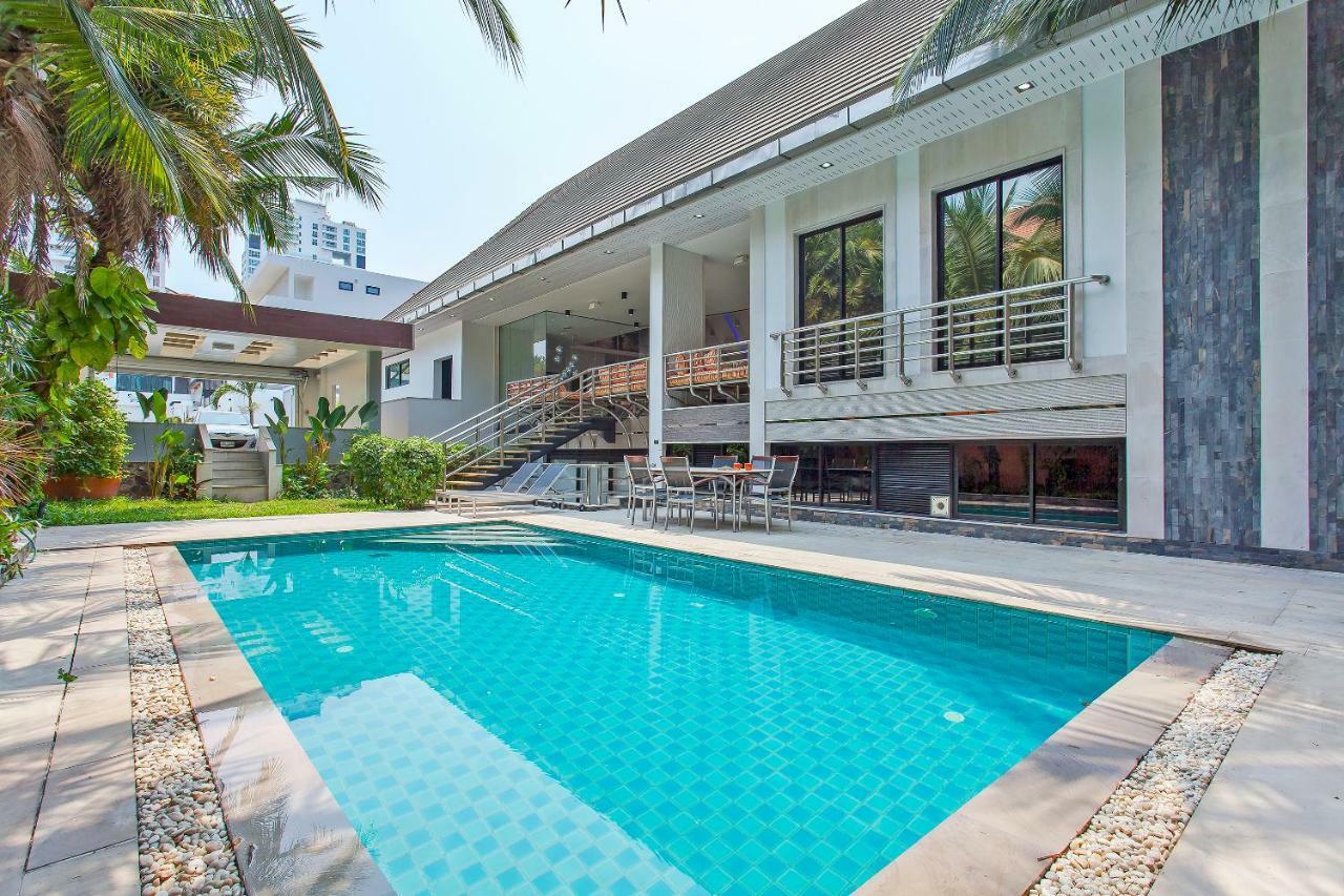 Royale Grand Villa Pattaya Exteriör bild