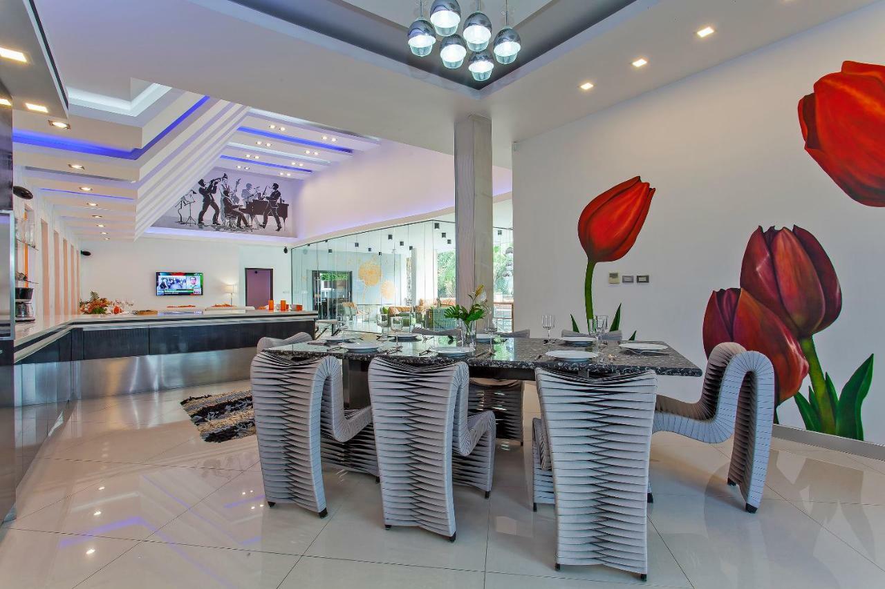 Royale Grand Villa Pattaya Exteriör bild