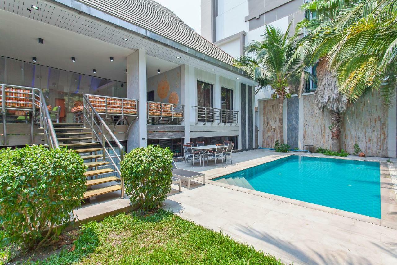 Royale Grand Villa Pattaya Exteriör bild