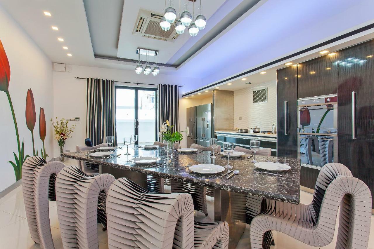 Royale Grand Villa Pattaya Exteriör bild