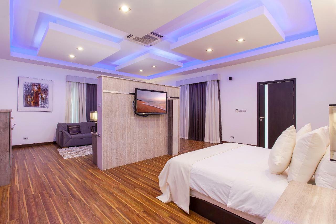 Royale Grand Villa Pattaya Exteriör bild