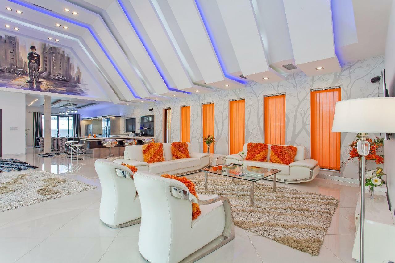 Royale Grand Villa Pattaya Exteriör bild