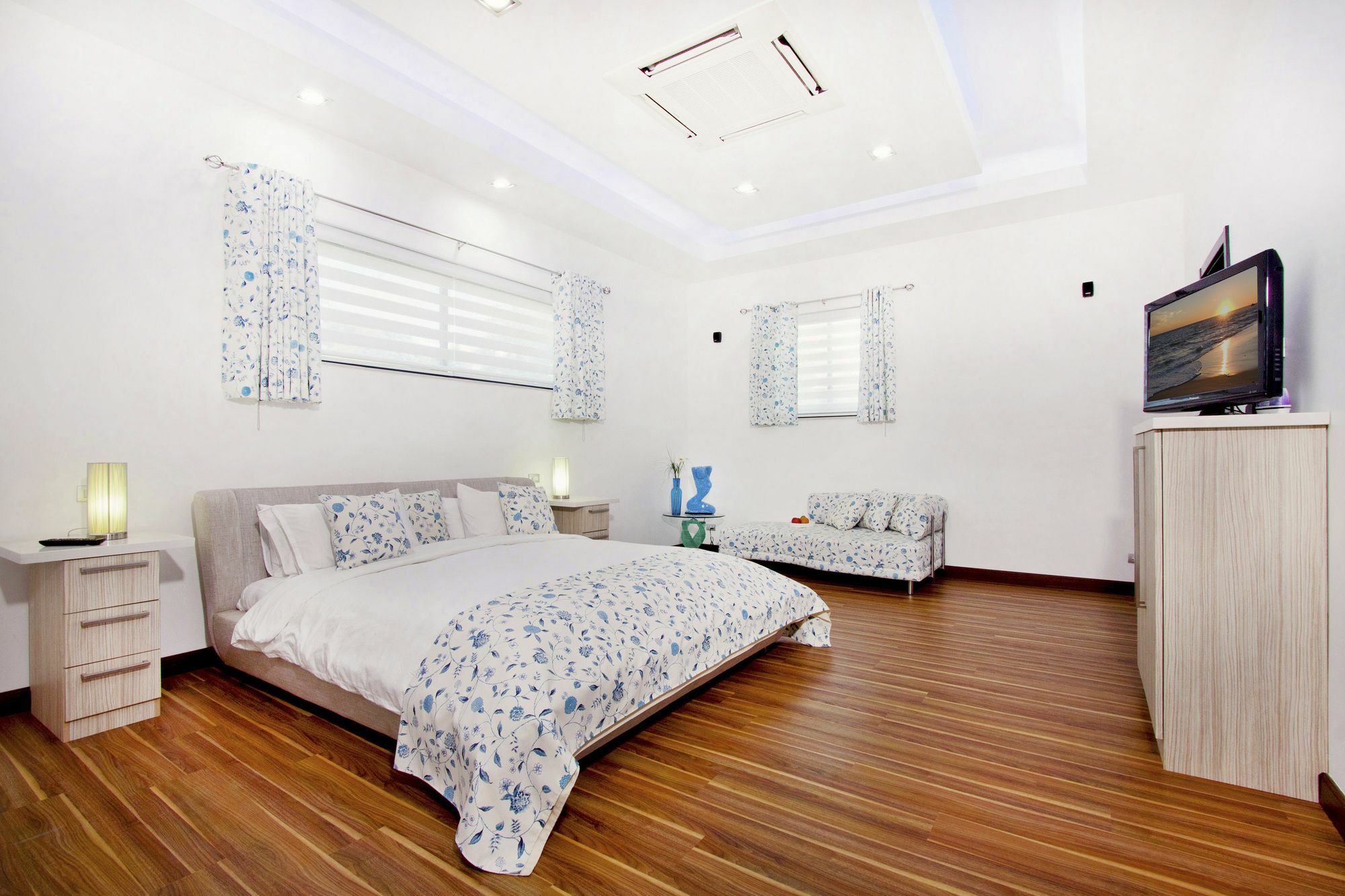 Royale Grand Villa Pattaya Exteriör bild