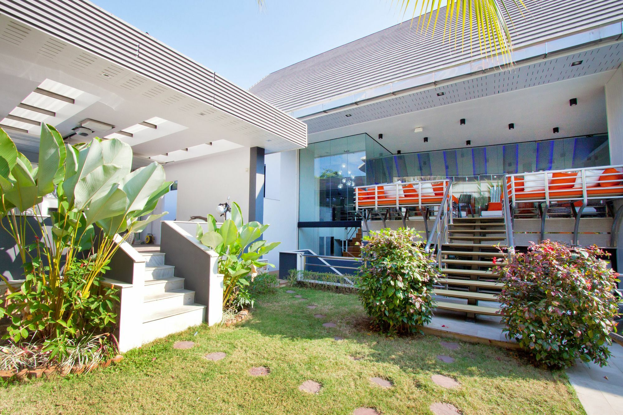 Royale Grand Villa Pattaya Exteriör bild